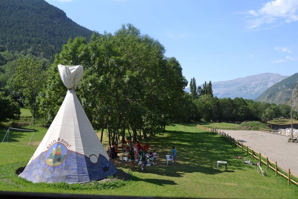 Camping Aneto Бенаск Екстериор снимка